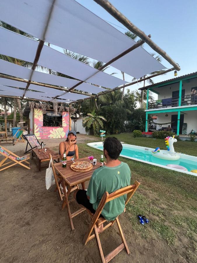 Indiana Kite School And Hostel Cumbuco Exteriör bild